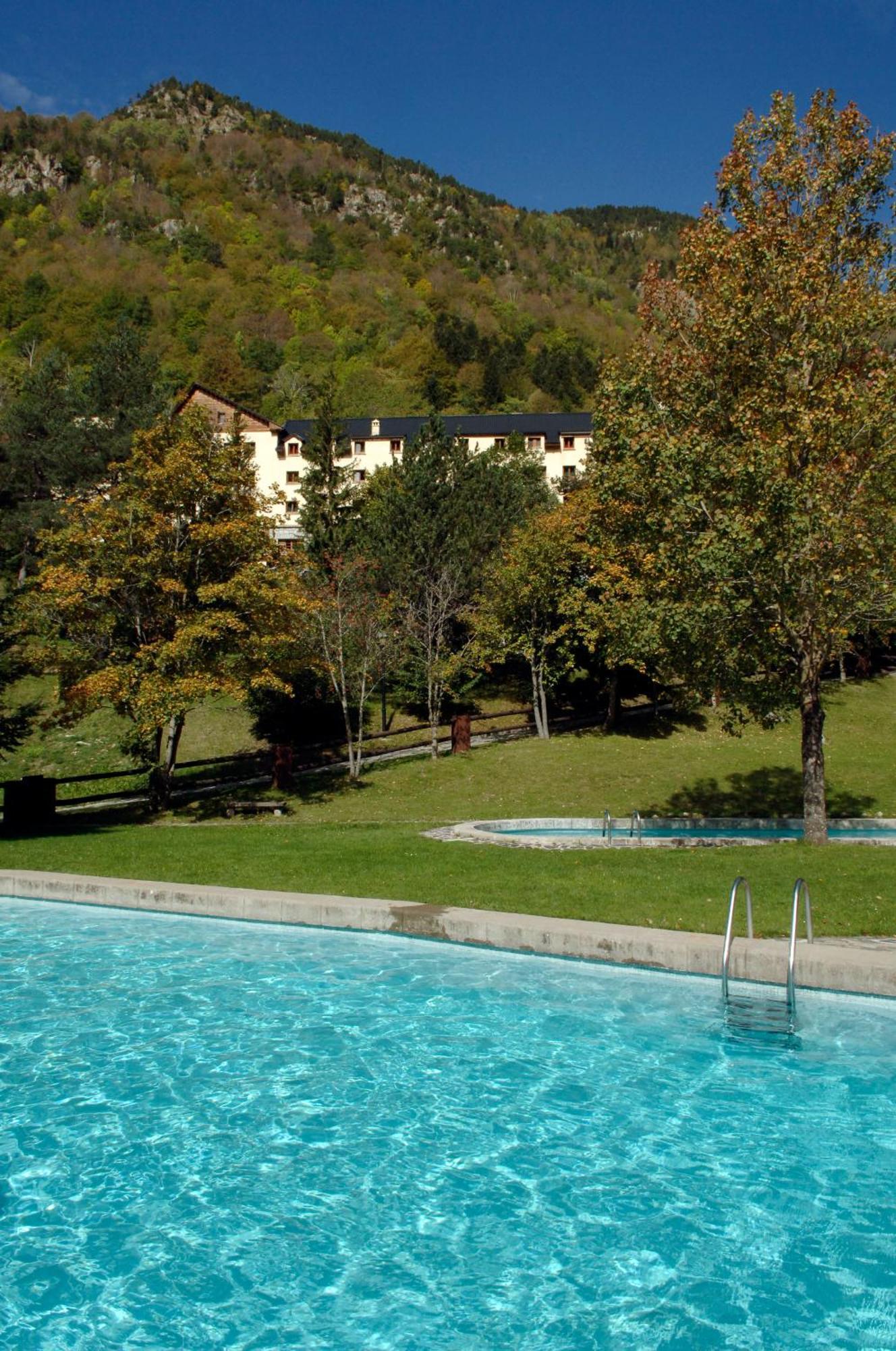 Hotel Caldas Caldes De Boi Exterior photo