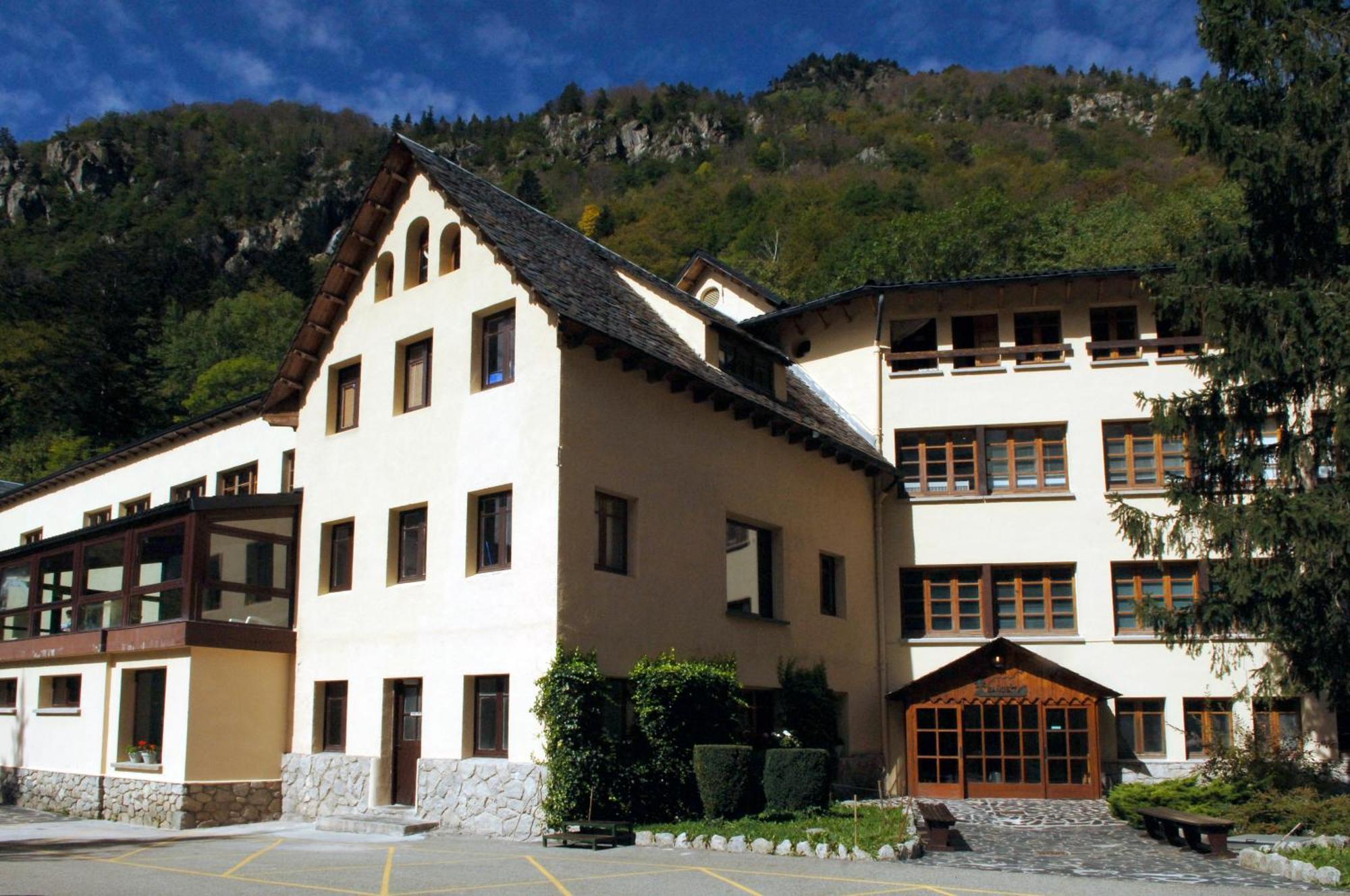Hotel Caldas Caldes De Boi Exterior photo